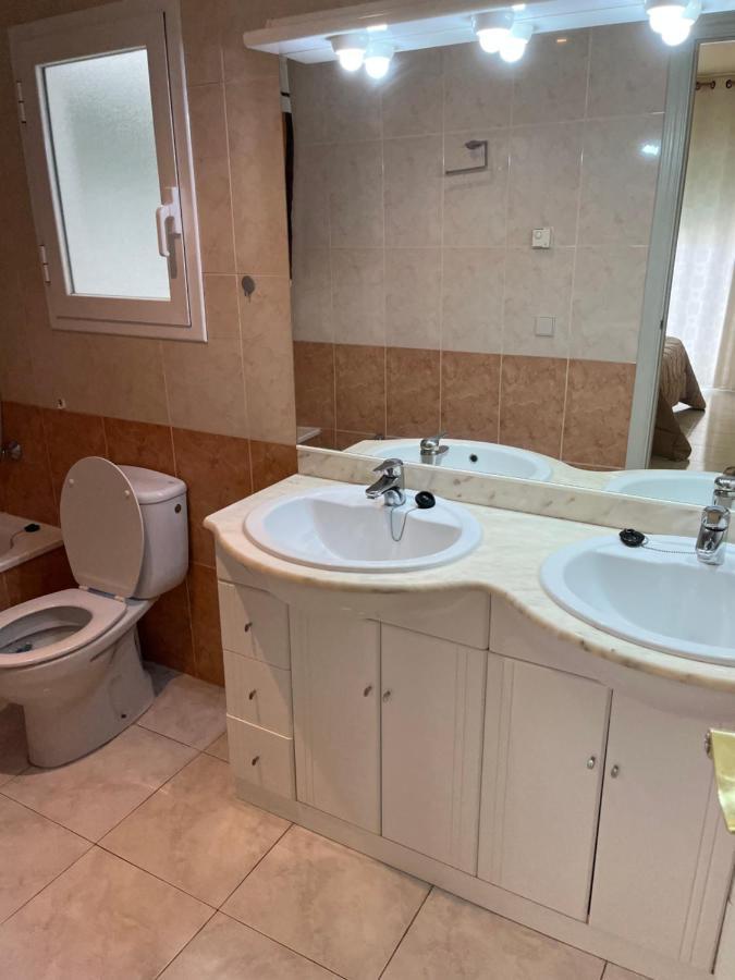 Amplio Apartamento Con Acceso Directo A Piscina 普拉加德阿罗 外观 照片